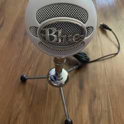 Blue snowball Microphone