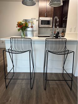 🖤 Set of 2 Black Metal Counter-Height Bar Chairs – Modern & Stylish