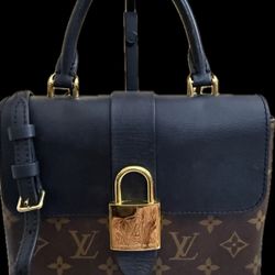 Louis Vuitton Monogram Locky 