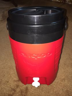 IGLOO 2 Gallon Cooler
