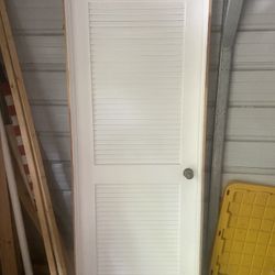 Vented 32x80 Door With Caseing