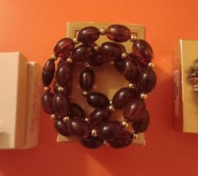 Vintage Avon Necklace And Earring Set