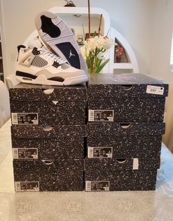 Jordan 4 'Military Black' 10, 12, 13