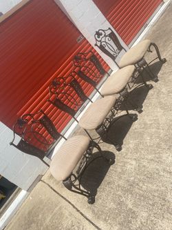 4 Dining Chairs