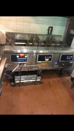 Selling 3 compartment deep fryer