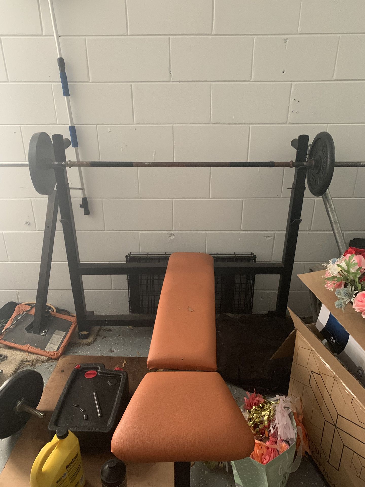 Workout bench/squat rack