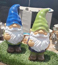 13in Solid Concrete Gnomes