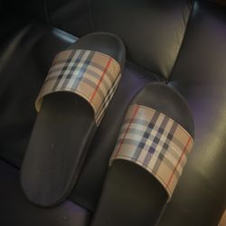 Burberry Slides 