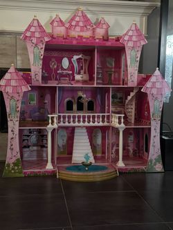 Doll house