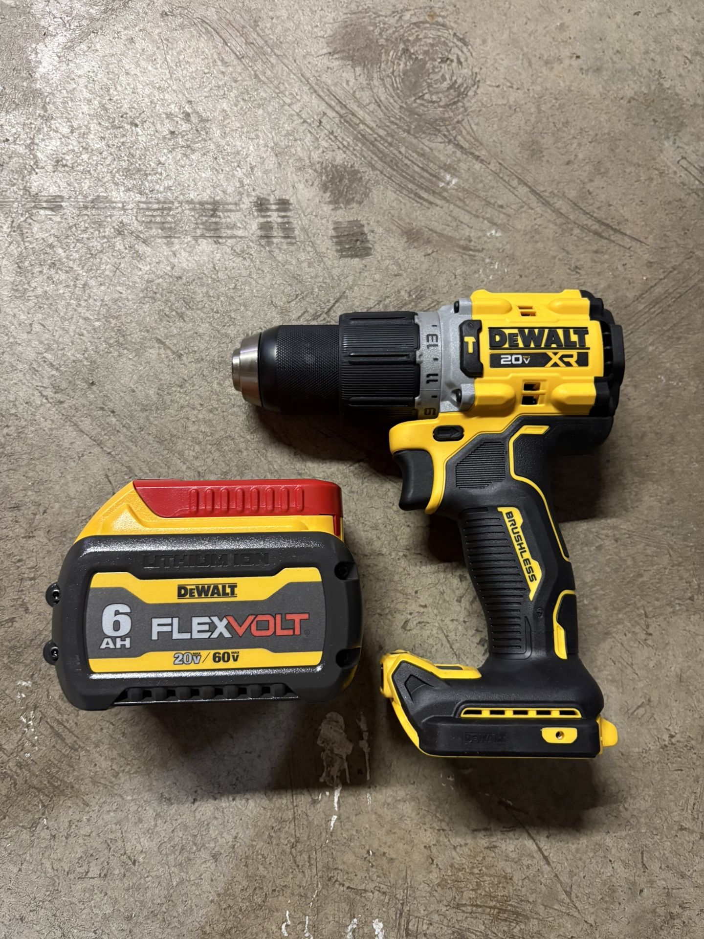Dewalt 20v XR DCD806 And Flexvolt Battery