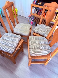 Wood chairs (set of 4)
