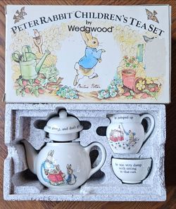 Wedgewood Peter Rabbit Children's 4 Piece Tea Set