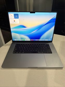 Apple MacBook Pro 16” M1 Pro — 16GB RAM / 512GB SSD 16 CORES OFFICE