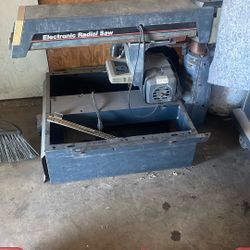 Electronic Radial Saw