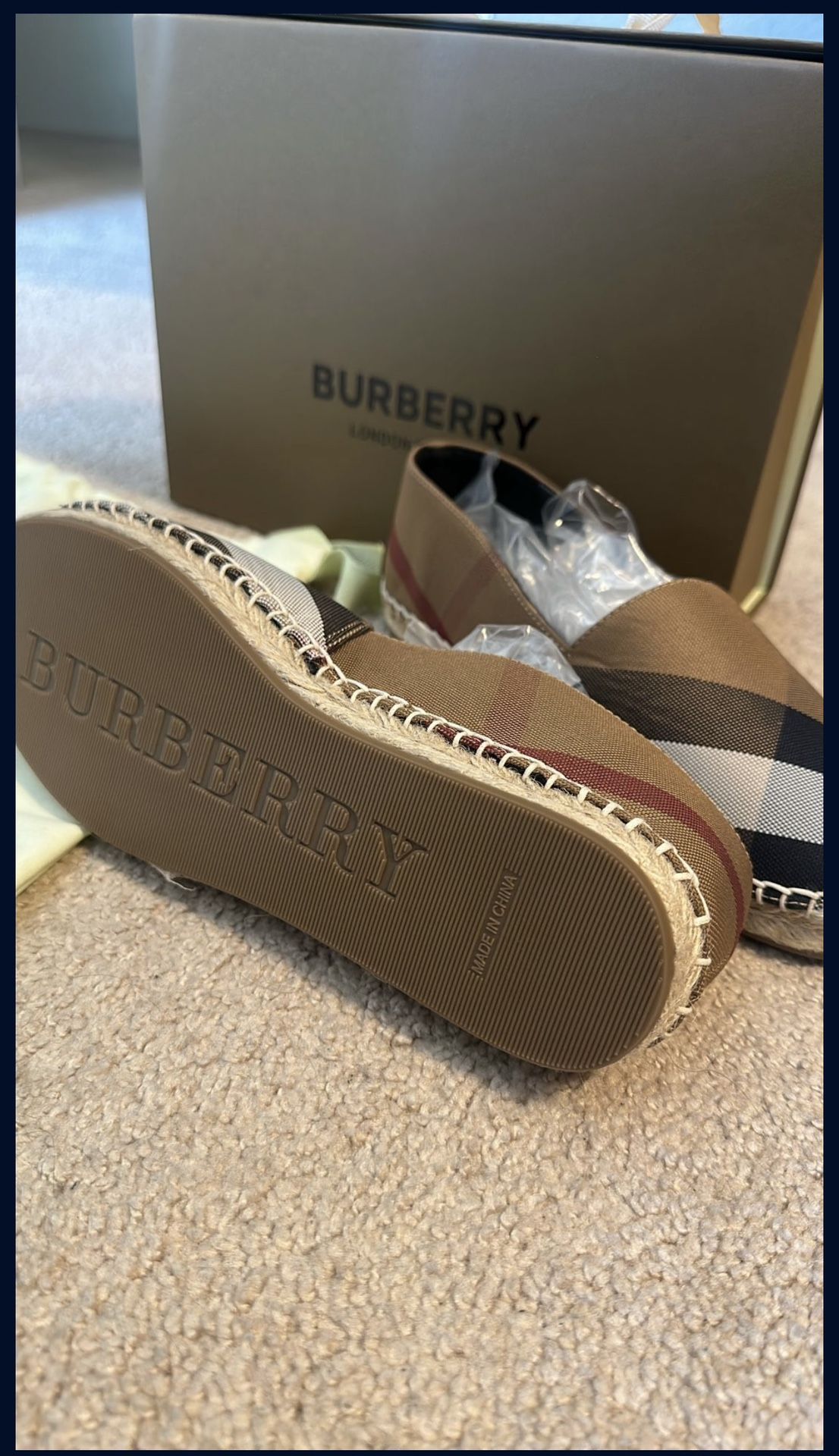 Brand New Burberry Flats