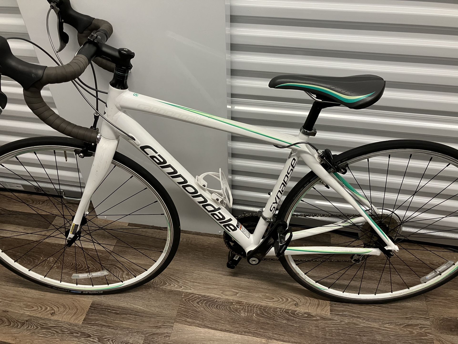 Cannondale Synapse Claris 8 Womens Racing Road Bike 2015