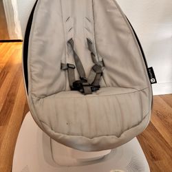 4moms MamaRoo Multi-Motion Baby Swing,  5 Unique Motions, Grey