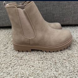 Women’s Boots 