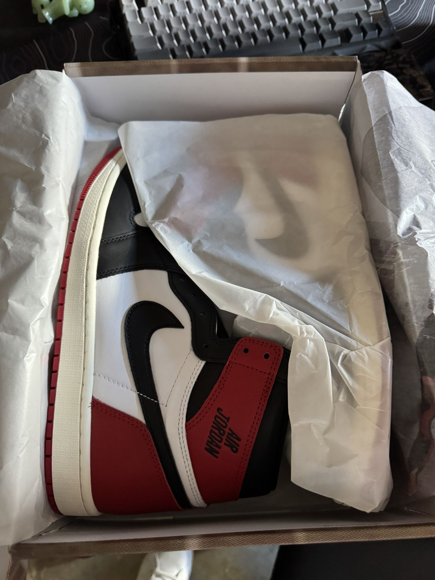Jordan 1 Chicago Black Toe. Size 10