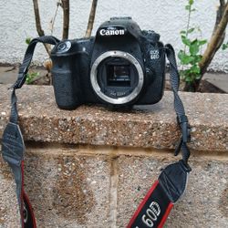 Canon Eos 60d Camera W Efs 18-135 Mm Lense