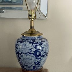 Vintage Ginger Jar Lamp