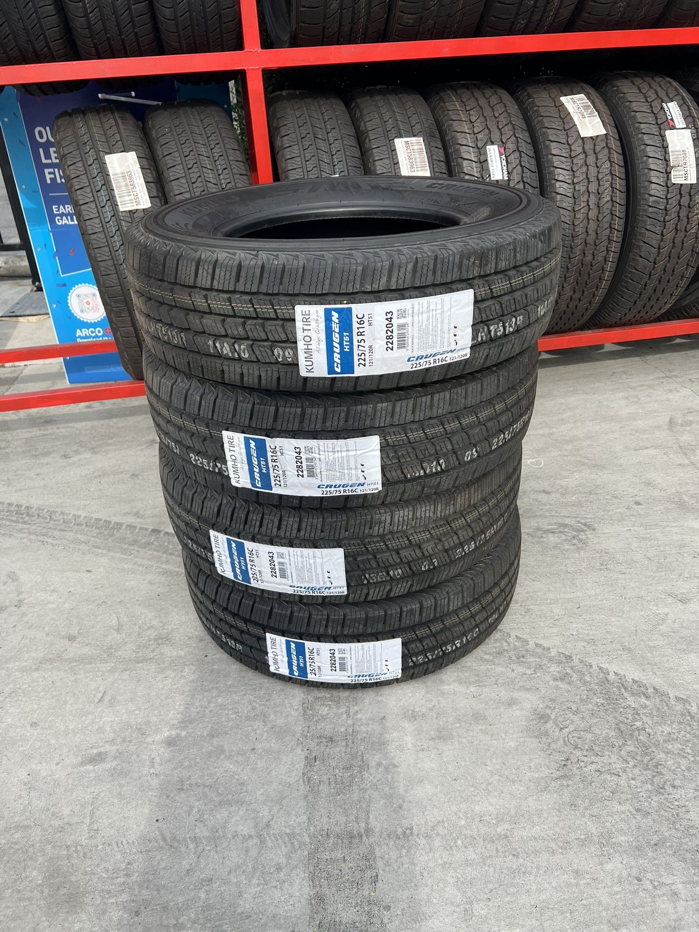225 75 16 Kumho crugen HT51