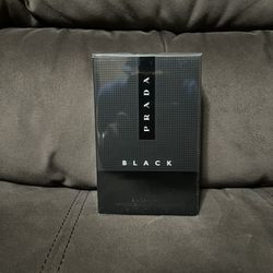 Prada Luna Rossa Black Cologne