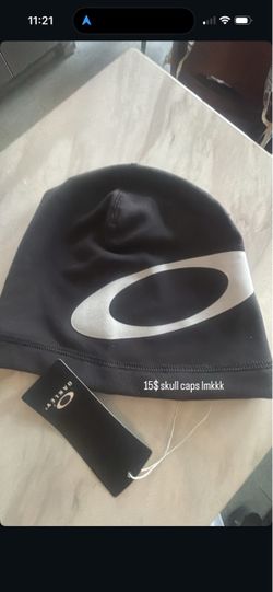 Skull caps Oakley