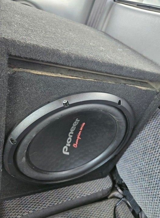 Pioneer Subwoofer