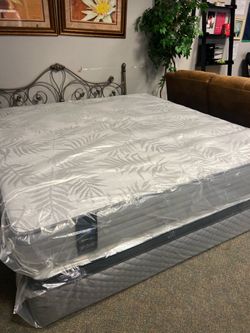 🔥Sealy firm king mattress $399🔥