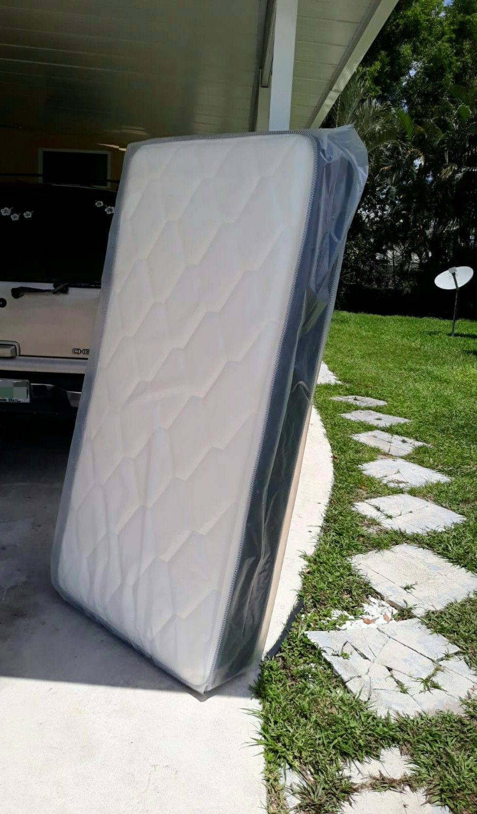 NEW TWIN MATTRESS with BOX SPRING, Bed frame is not included