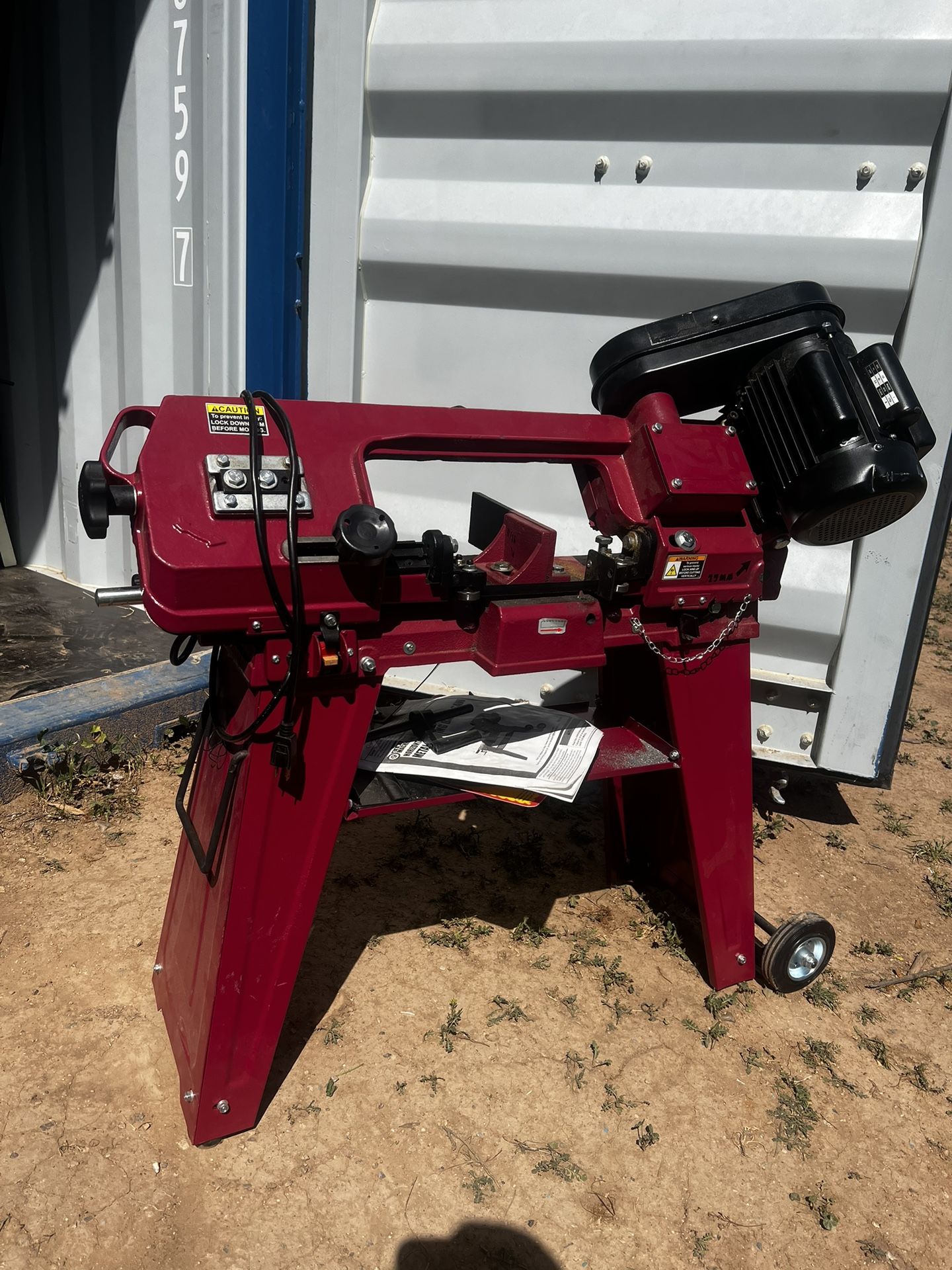 Harbor Freight Horizontal/Vertical Metal Band Saw