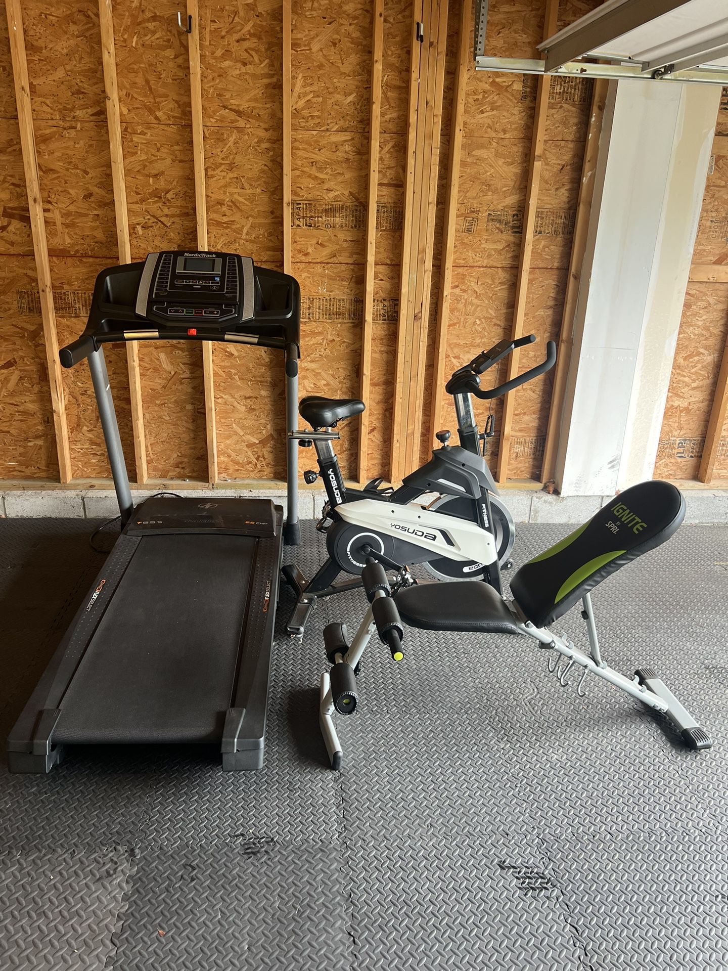 Treadmill & Bike With Weight Bench 