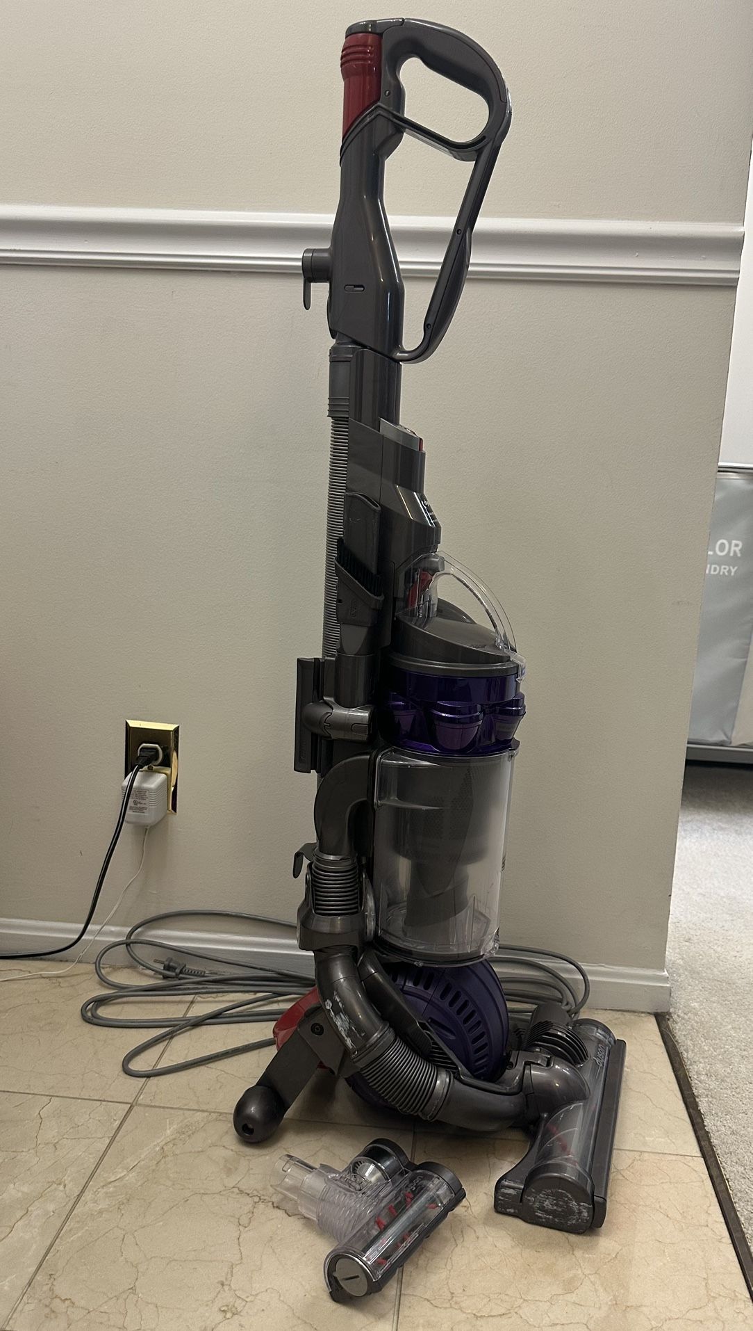 Dyson DC25 Upright Vacuum