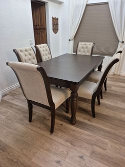 Dining set