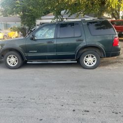 2002 Ford Explorer