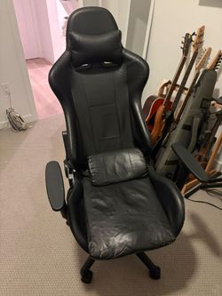 Gaming chair