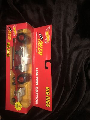 Photo 1992 Bigfoot Champions Auto palace semi truck