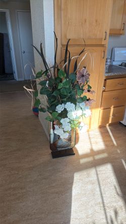 Jarrón Con Decoración 