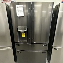 New LG Refrigerator 