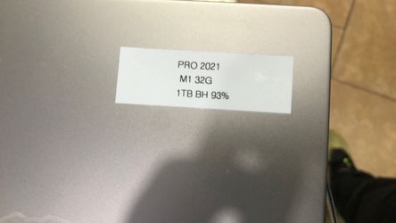 MacBook Pro 16” 2021 M1 Max 32GB 1TB Gpu 32 Cores / payment available