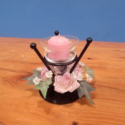 Small Black Metal Candle Holder With Floral Arrangement & New Candle ~ 4.5"×3.5"