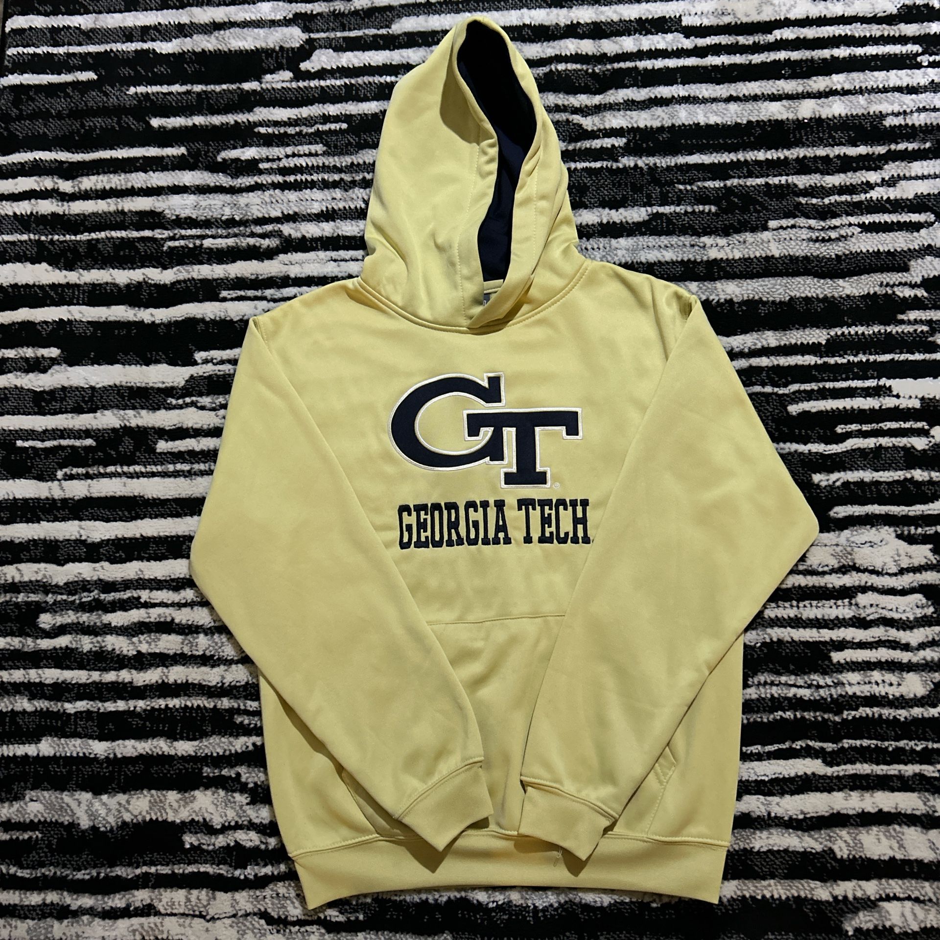 Georgia Tech Yellow Jackets Colosseum Arch and Logo Pullover Hoodie - Youth Large (16-18)