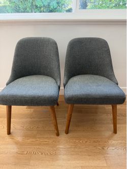 Set of two dining chairs
