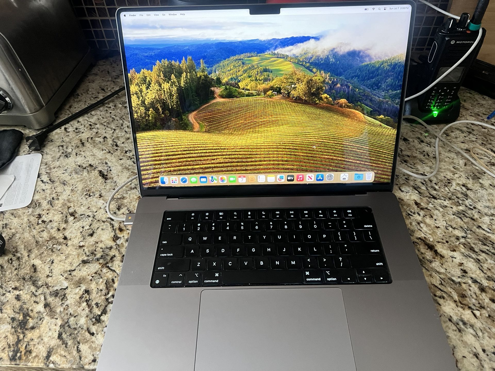 MacBook Pro 16” M2 Pro 1TB