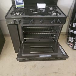 Premier 36in Gas Stove New Good Conditions G 