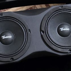 Speaker rack