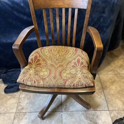 Antique Vintage Solid Oak Swivel Bankers Office Chair 