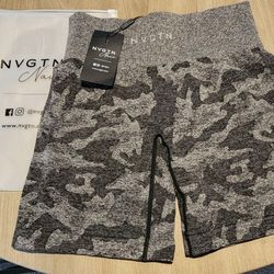 NVGTN BRAND NEW high waisted Camo Gray Shorts Size M