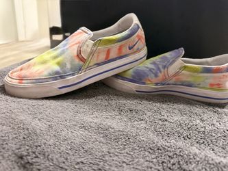 Tie-Dye Women’s Shoe Size 8
